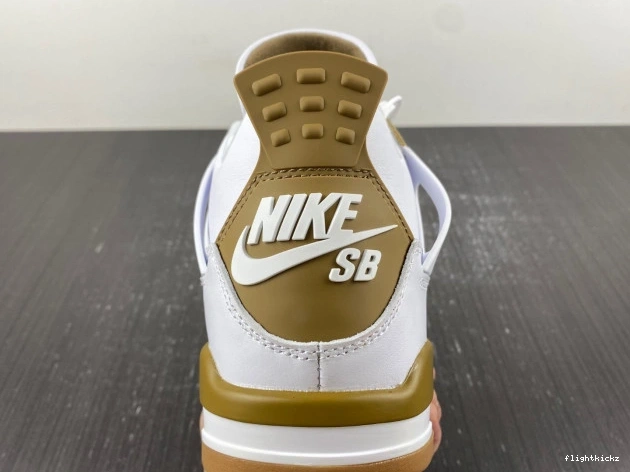 SB 4 Retro Jordan DR5415-120 1113